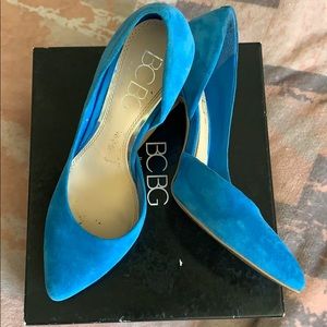 BC BG blue suede heels